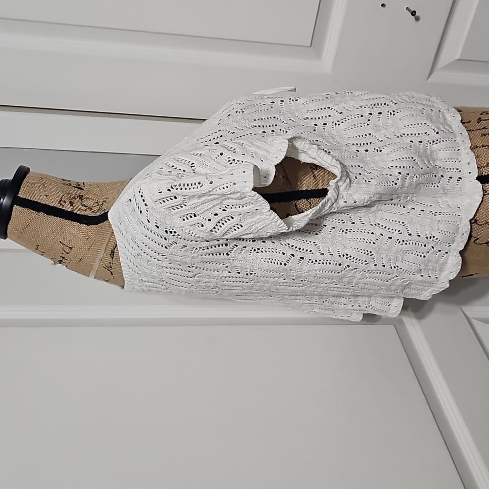 Nwt White Knit Tie-Front Top#500 - Picture 3 of 4
